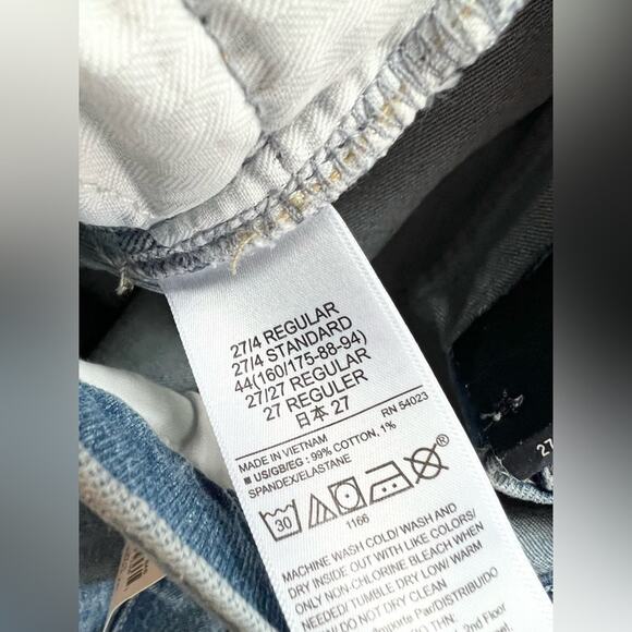 GAP NWT Sky High Rise Cheeky Straight Jeans distressed washwell low stretch 27/4 - Picture 9 of 12